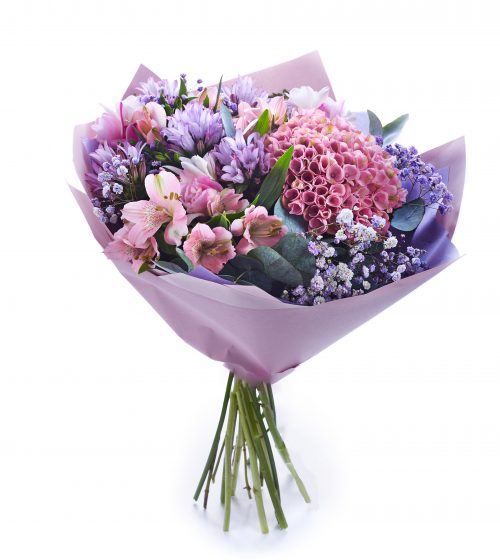 Bouquet de fleurs à dominante de mauve et violet